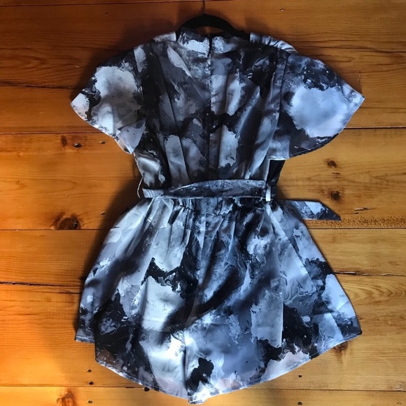 MURA BOUTIQUE romper - Picture 4 of 4